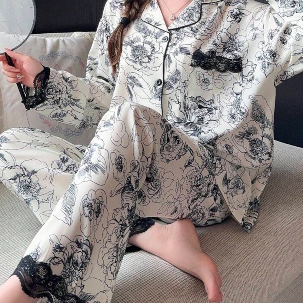 Floral Print Pajama Set with Lace Trim